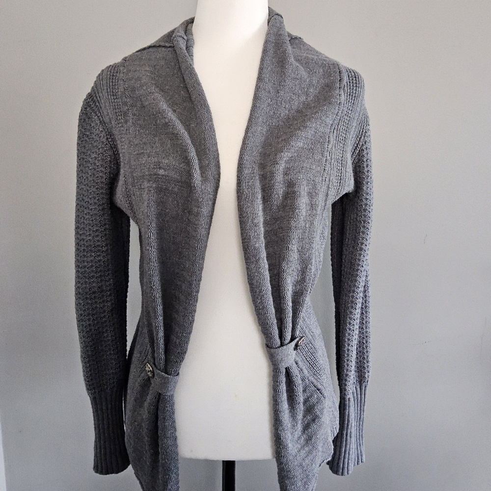 CleoCleo Gray Knit Cardigan
